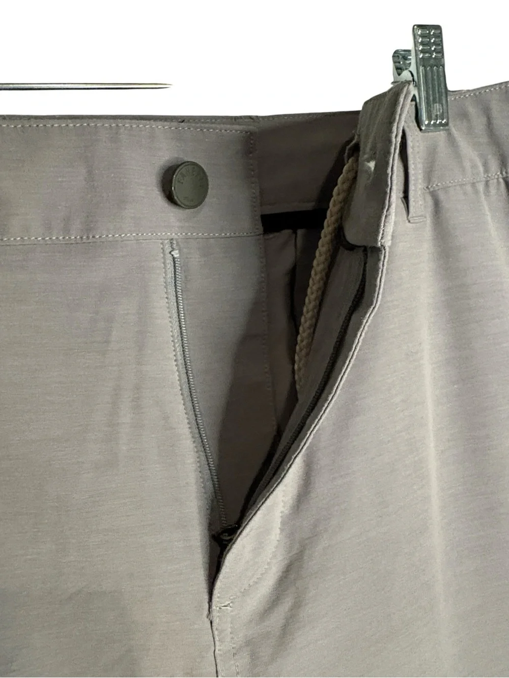 Faherty - Belt Loop All Day Shorts. 9 inch inseam. Light Grey. Size 38. MSC0012
